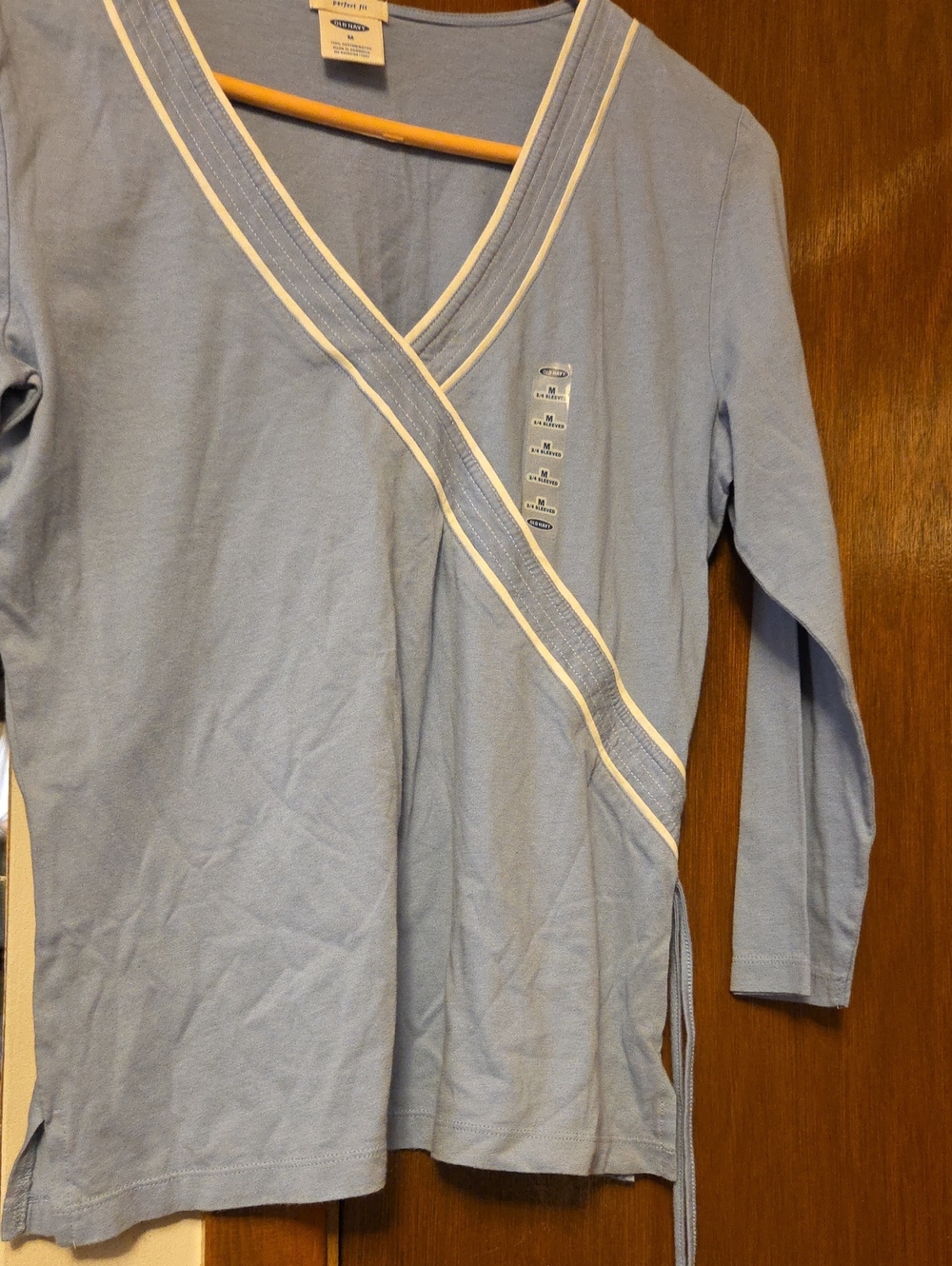 JUNIORS Old Navy Light Blue Crewneck Tee